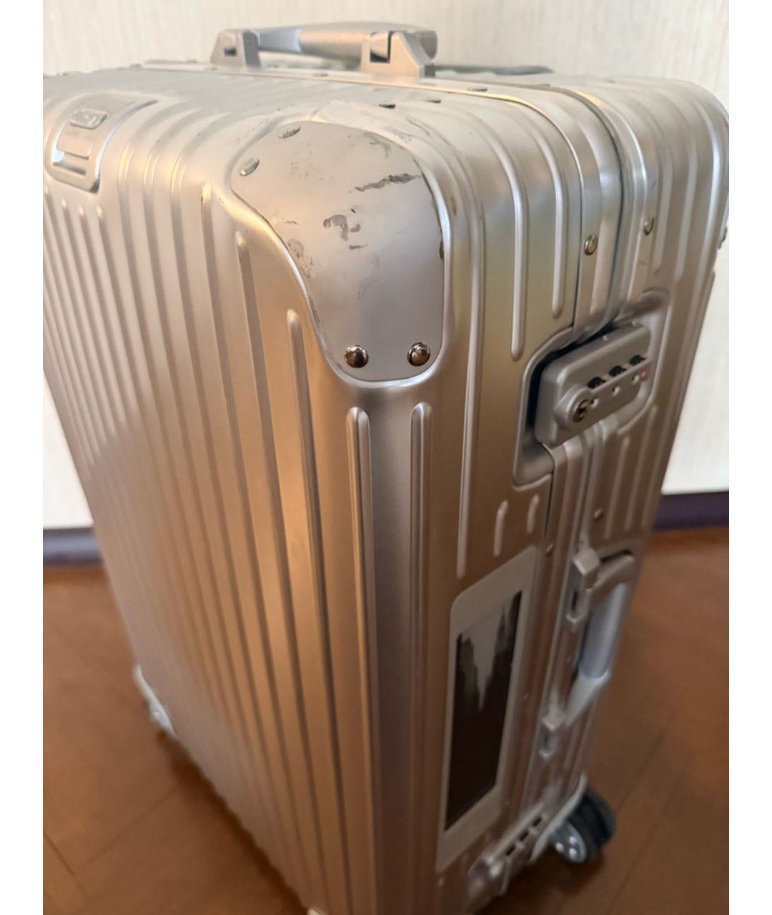 Rimowa Серебрянный чемодан, фото 5