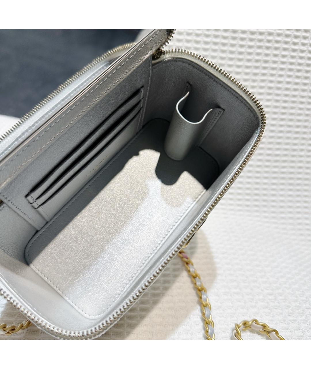 CHANEL Белая кожаная сумка через плечо, фото 7