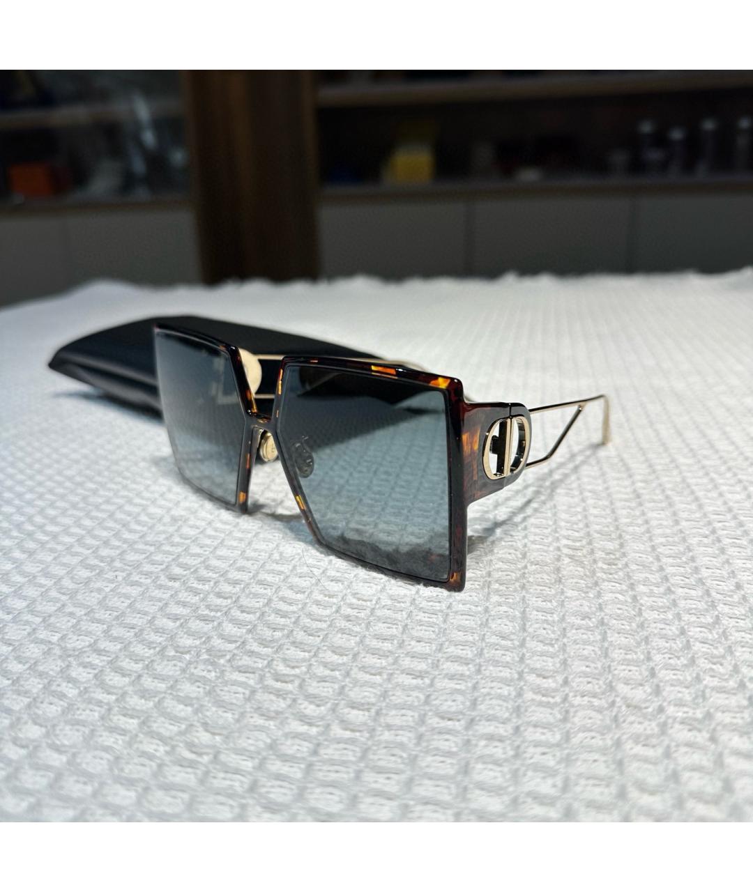 CHRISTIAN DIOR Коричневые пластиковые солнцезащитные очки, фото 2