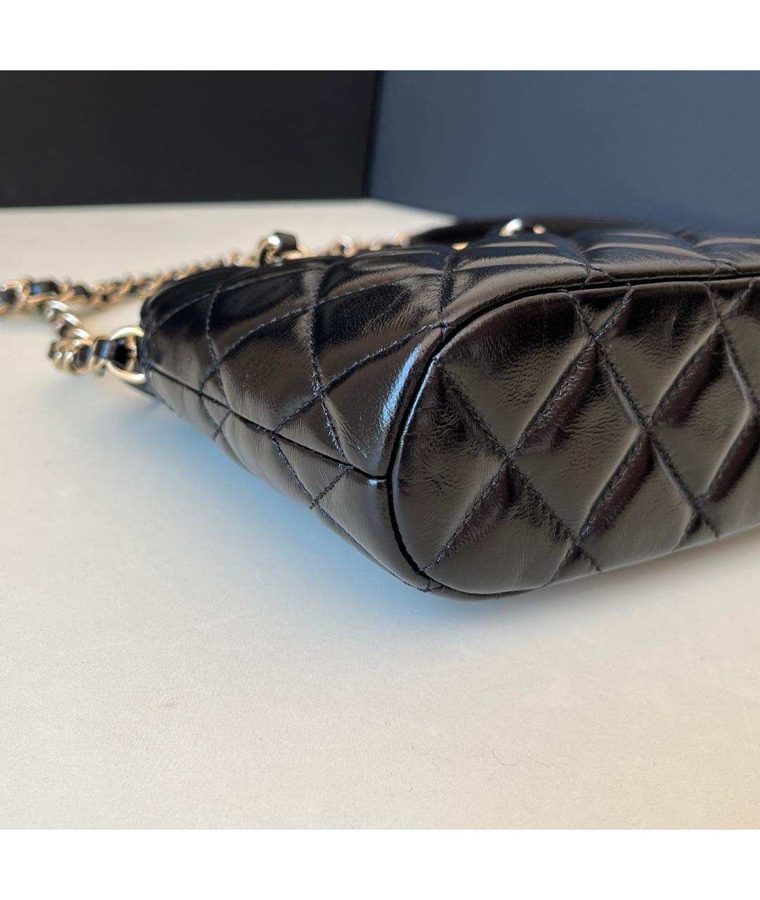 CHANEL Черная кожаная сумка с короткими ручками, фото 5