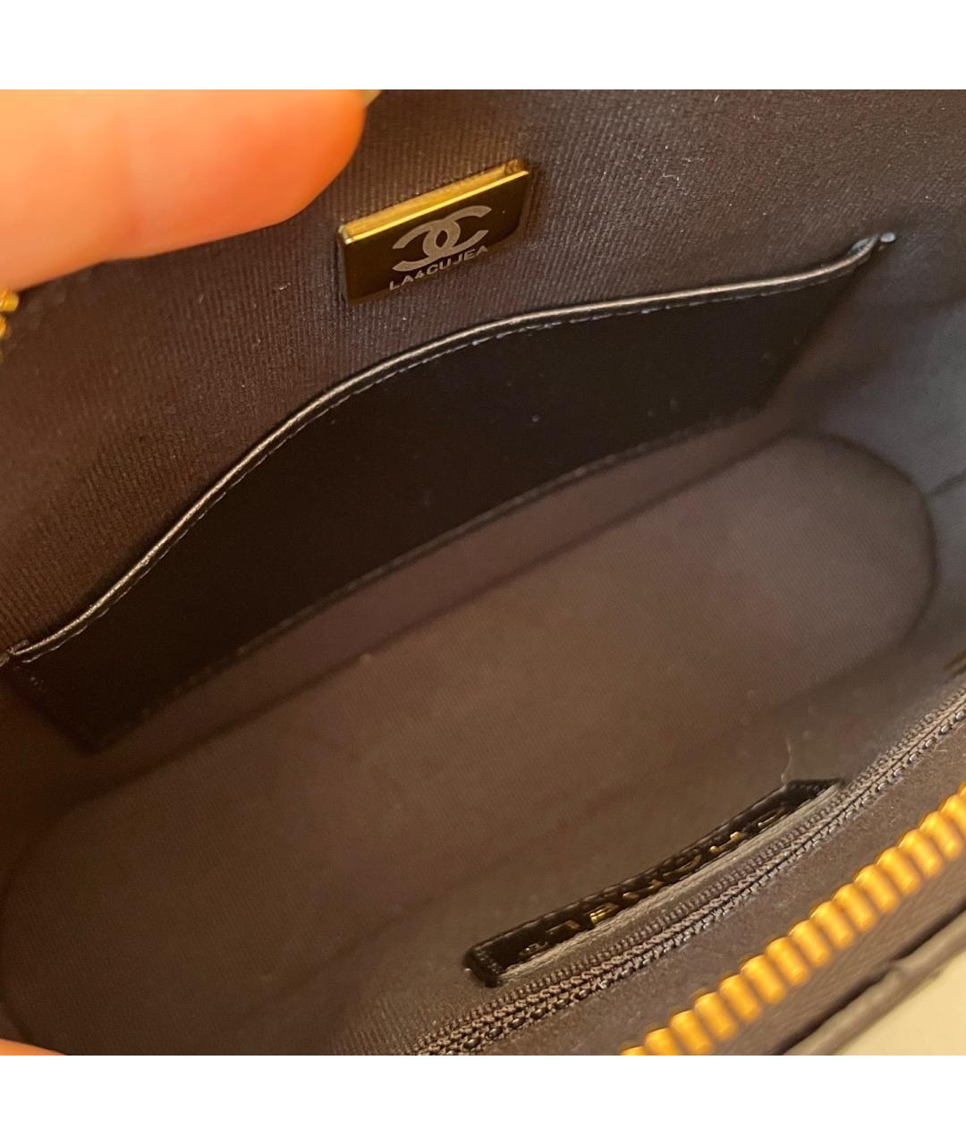 CHANEL Черная кожаная сумка с короткими ручками, фото 8