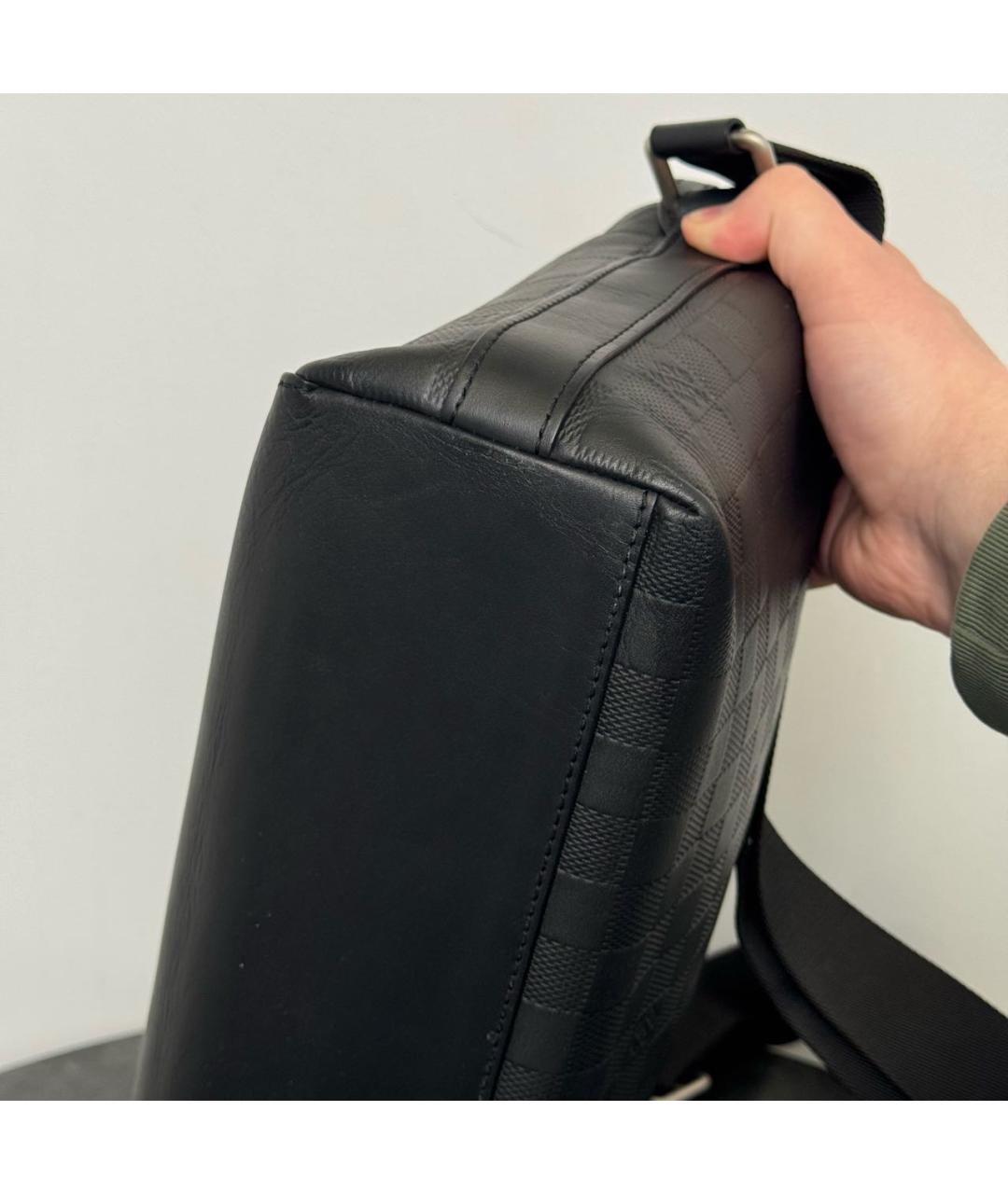 LOUIS VUITTON Черная кожаная сумка на плечо, фото 5