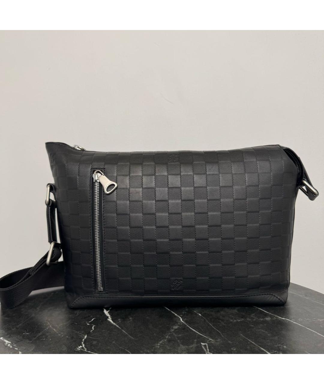 LOUIS VUITTON Черная кожаная сумка на плечо, фото 6