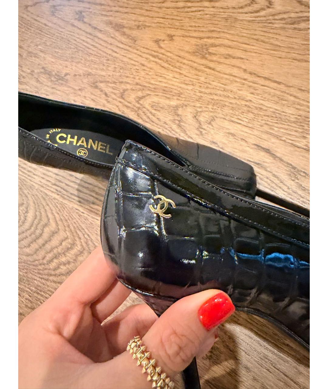 CHANEL Черные туфли из лакированной кожи, фото 5