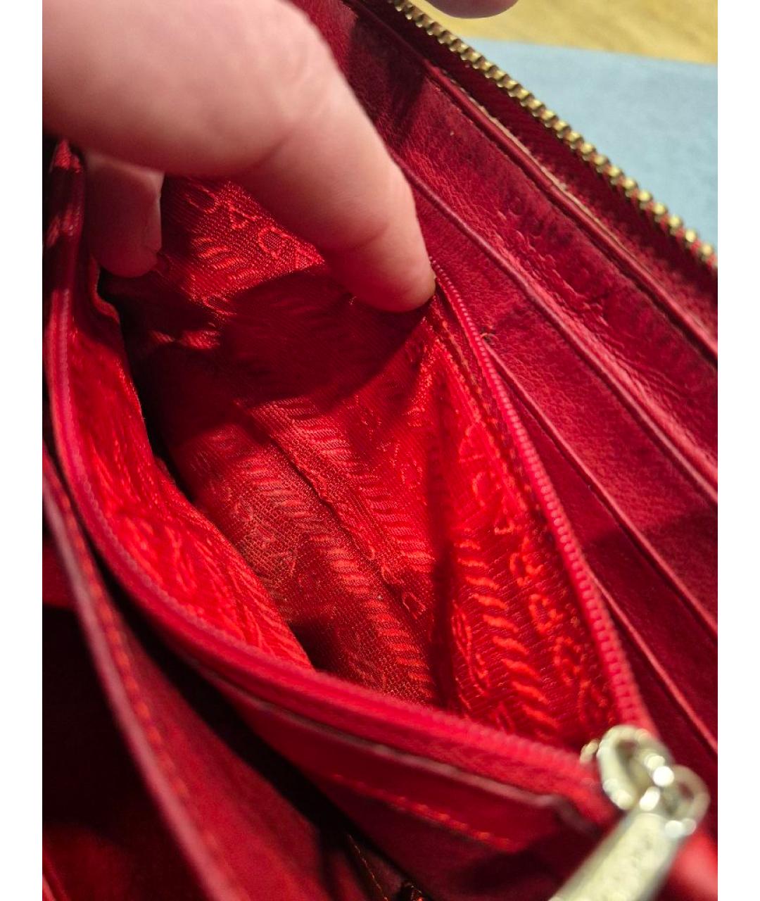 PRADA Красный кожаный кошелек, фото 5