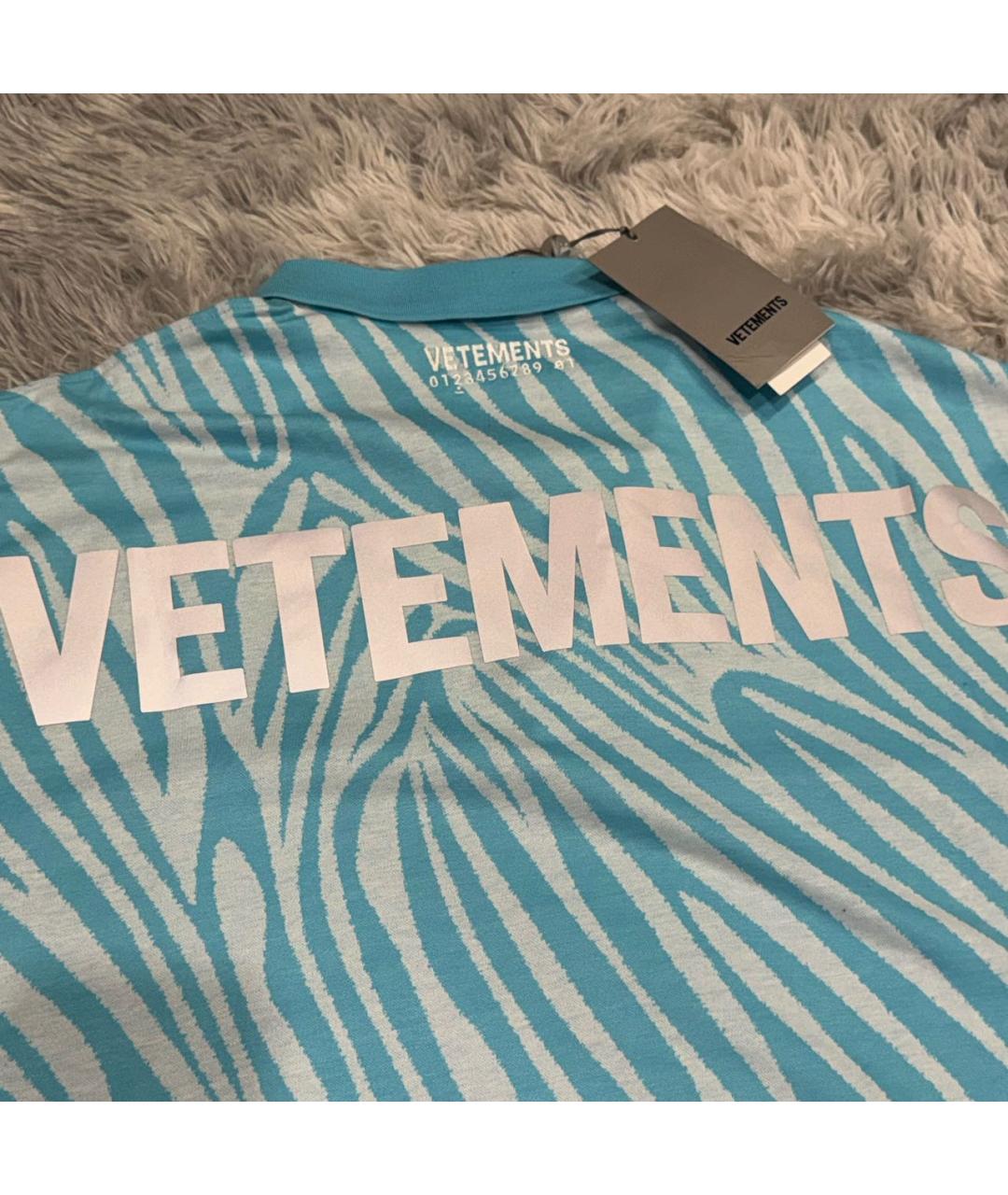 VETEMENTS Синее хлопко-полиэстеровое поло с коротким рукавом, фото 3