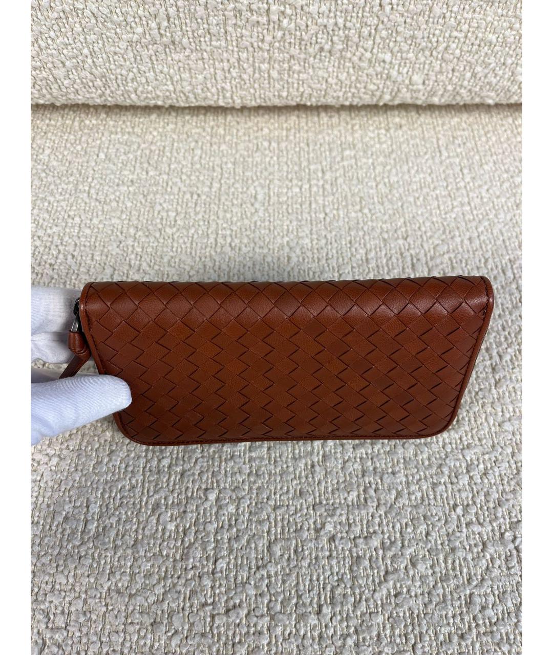 BOTTEGA VENETA Коричневый кожаный кошелек, фото 7
