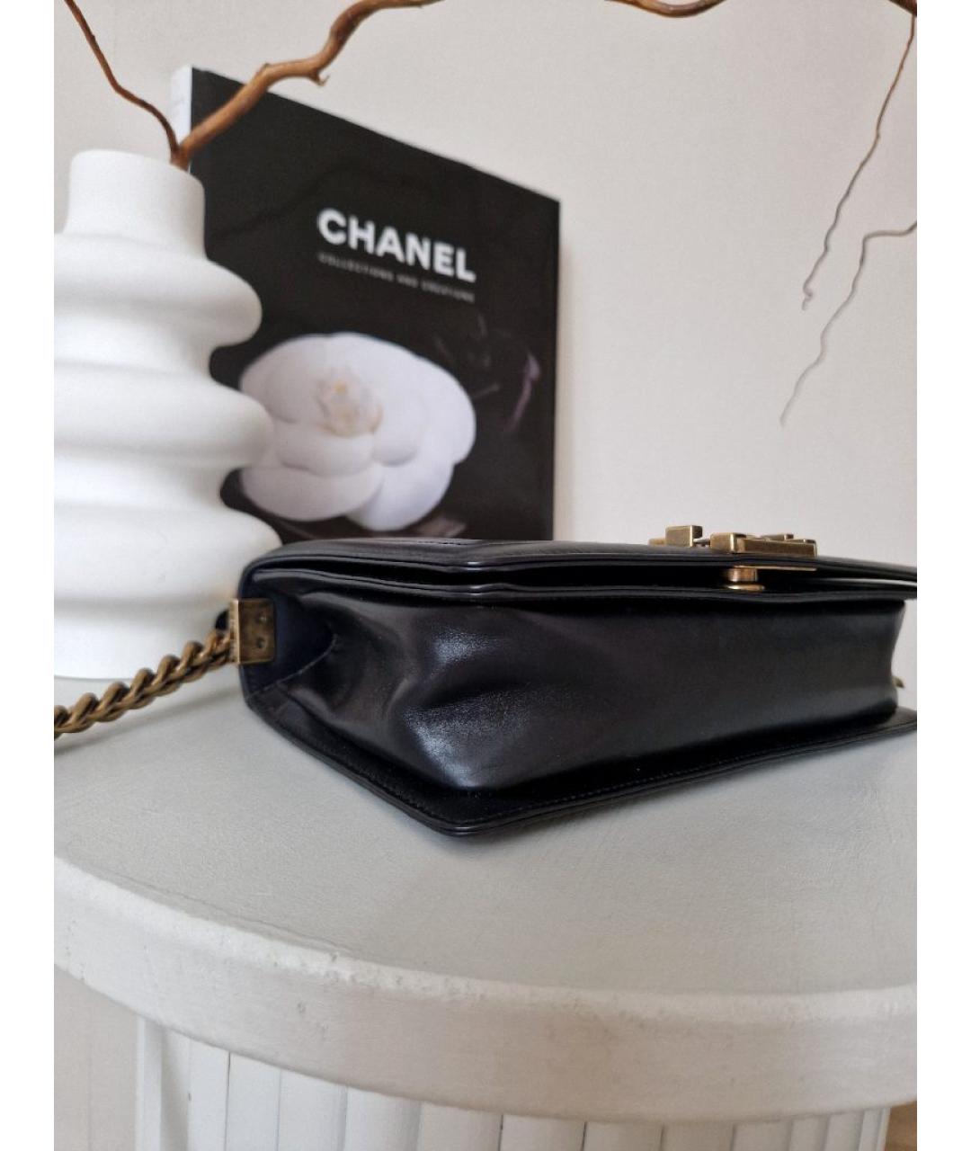 CHANEL Черная кожаная сумка через плечо, фото 8