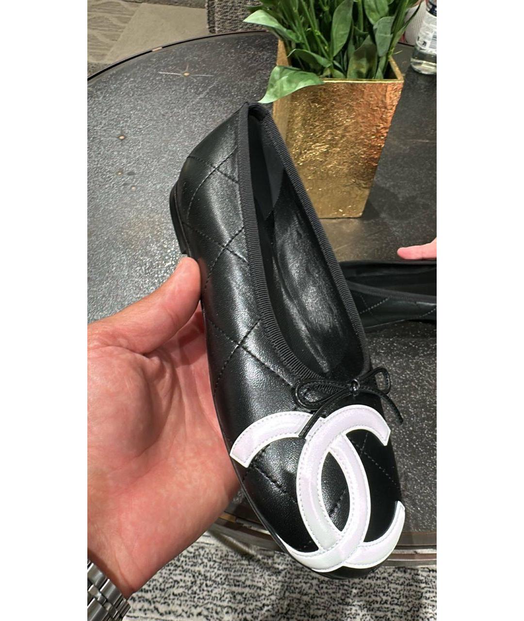 CHANEL Черные кожаные балетки, фото 2