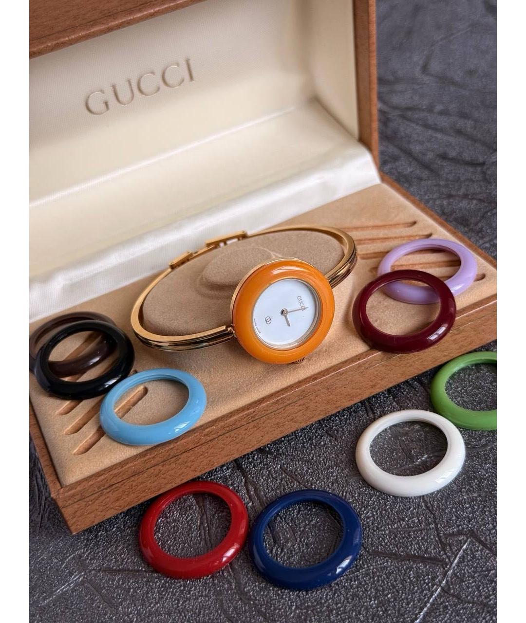 GUCCI Золотые пластиковые часы, фото 2