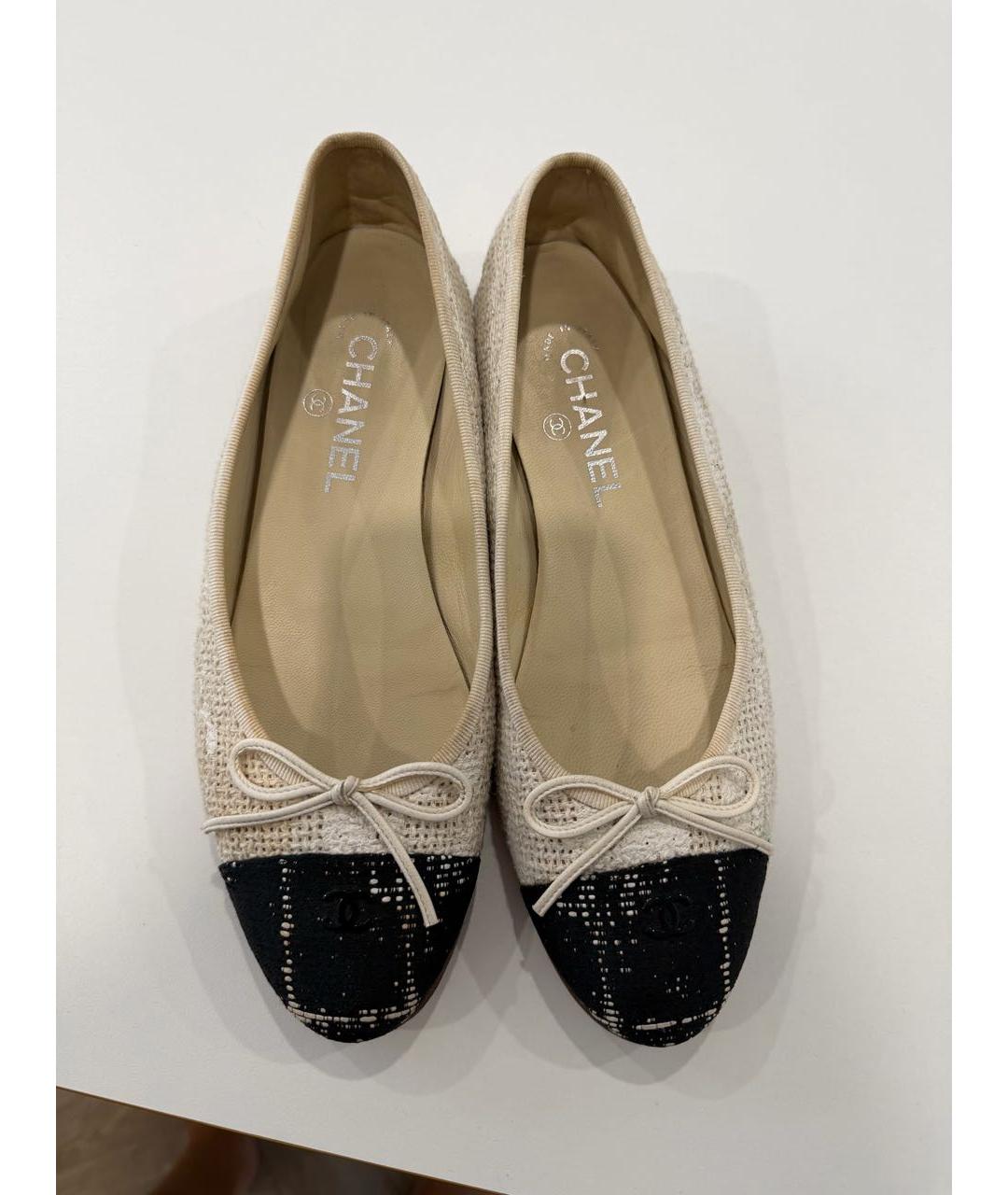 CHANEL Белые текстильные балетки, фото 2