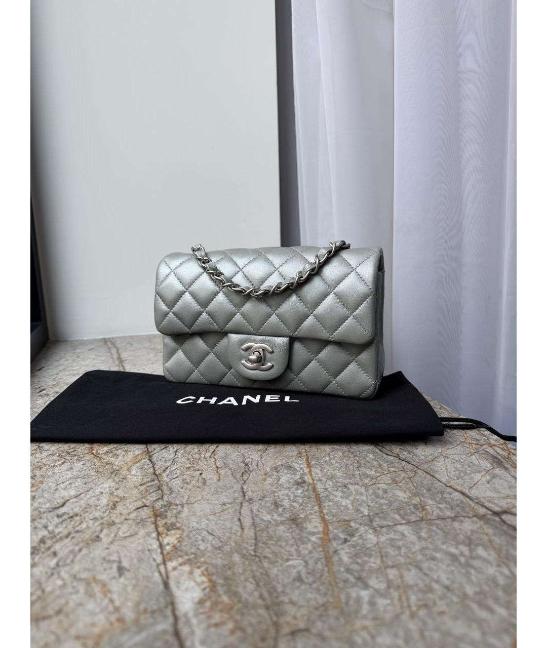 CHANEL Серебряная кожаная сумка через плечо, фото 2