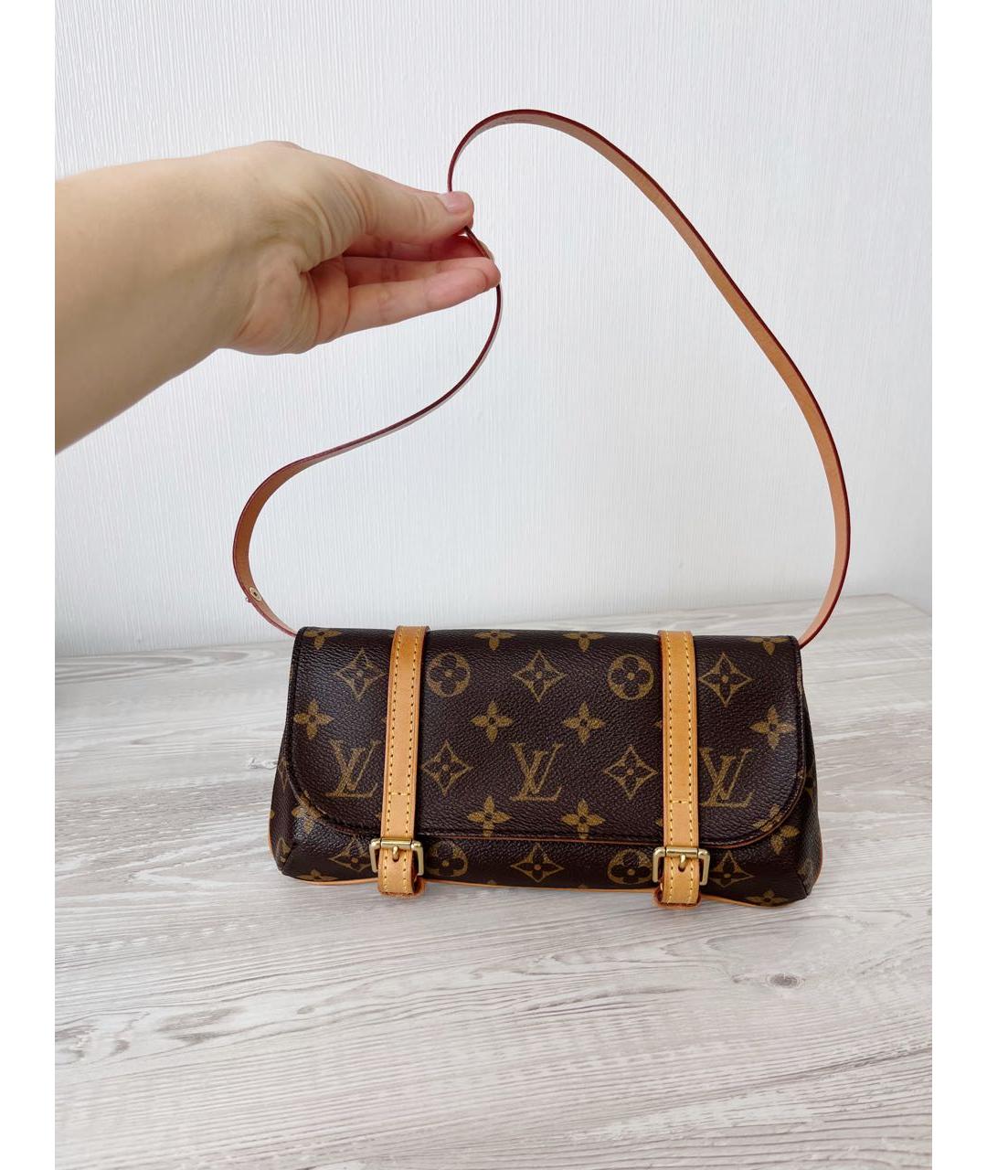 LOUIS VUITTON Коричневая кожаная поясная сумка, фото 2