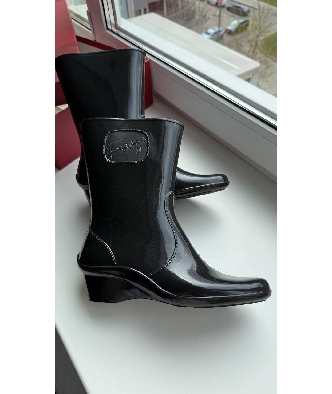 FERRAGAMO Черные резиновые полусапоги, фото 7