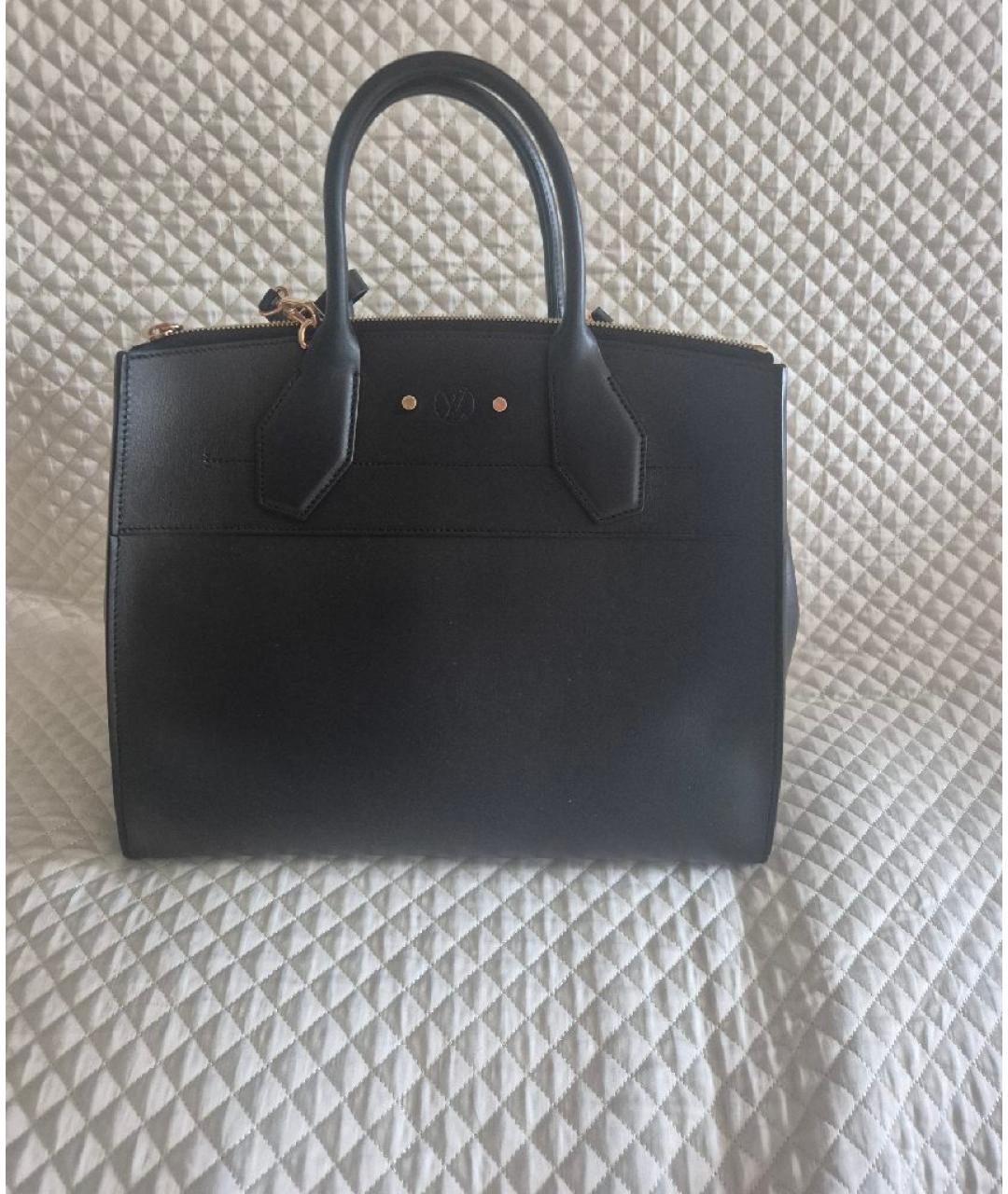 LOUIS VUITTON Черная кожаная сумка с короткими ручками, фото 3