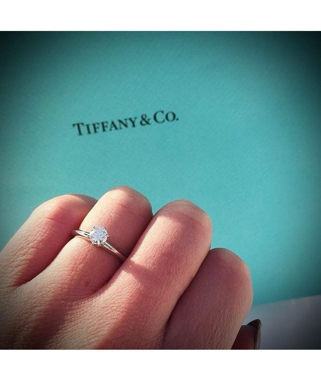 TIFFANY&CO Белое платиновое кольцо, фото 6