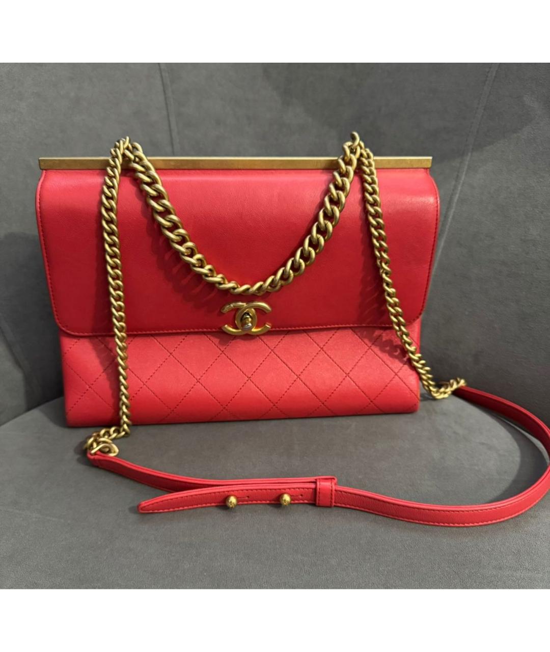 CHANEL Красная кожаная сумка через плечо, фото 4