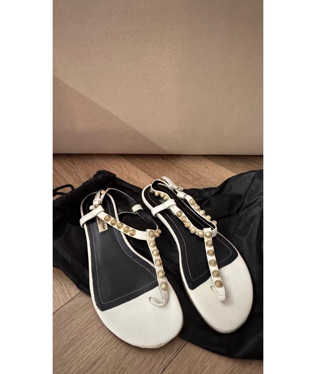 BALENCIAGA Белые кожаные босоножки, фото 3