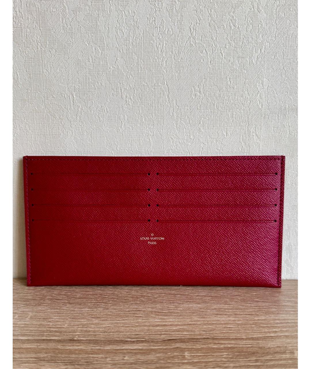 LOUIS VUITTON Бордовый кожаный кардхолдер, фото 7