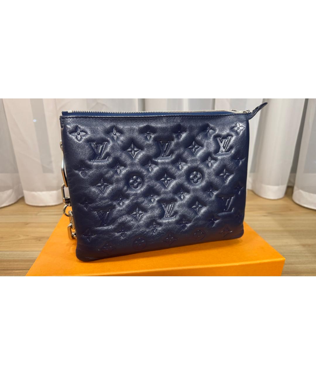 LOUIS VUITTON Темно-синяя кожаная сумка через плечо, фото 2