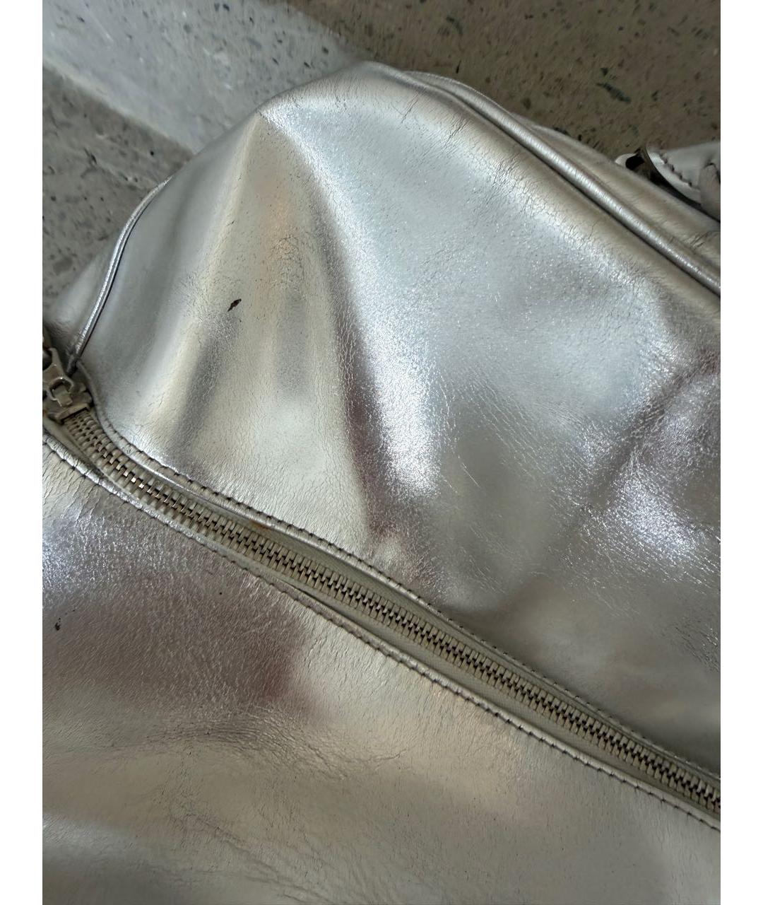 BALENCIAGA Серебряная кожаная сумка с короткими ручками, фото 2