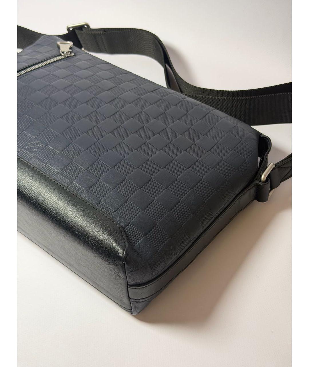 LOUIS VUITTON Темно-синяя кожаная сумка на плечо, фото 7