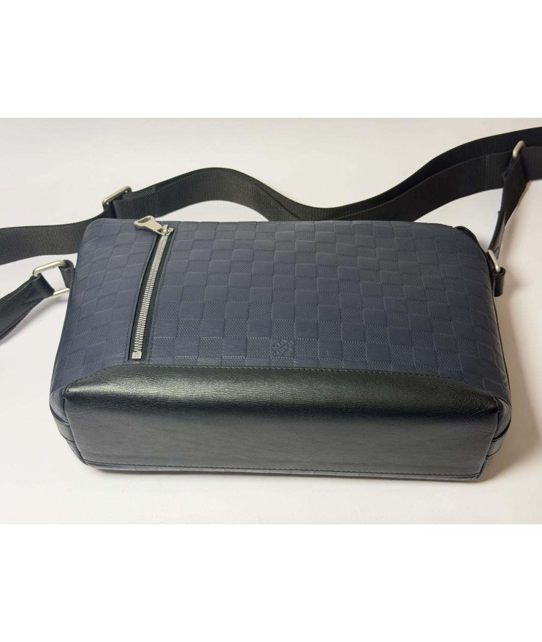 LOUIS VUITTON Темно-синяя кожаная сумка на плечо, фото 5