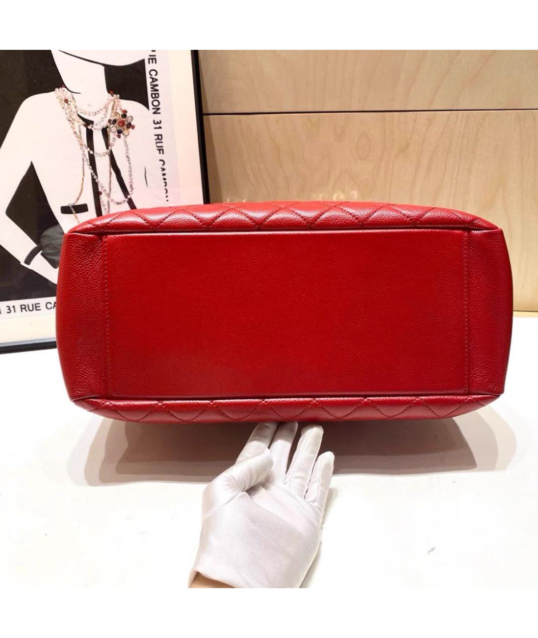 CHANEL Красная кожаная сумка тоут, фото 5