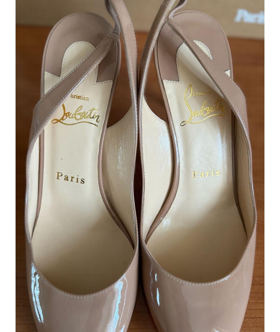 CHRISTIAN LOUBOUTIN Бежевые босоножки из лакированной кожи, фото 5