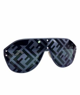 FENDI Солнцезащитные очки