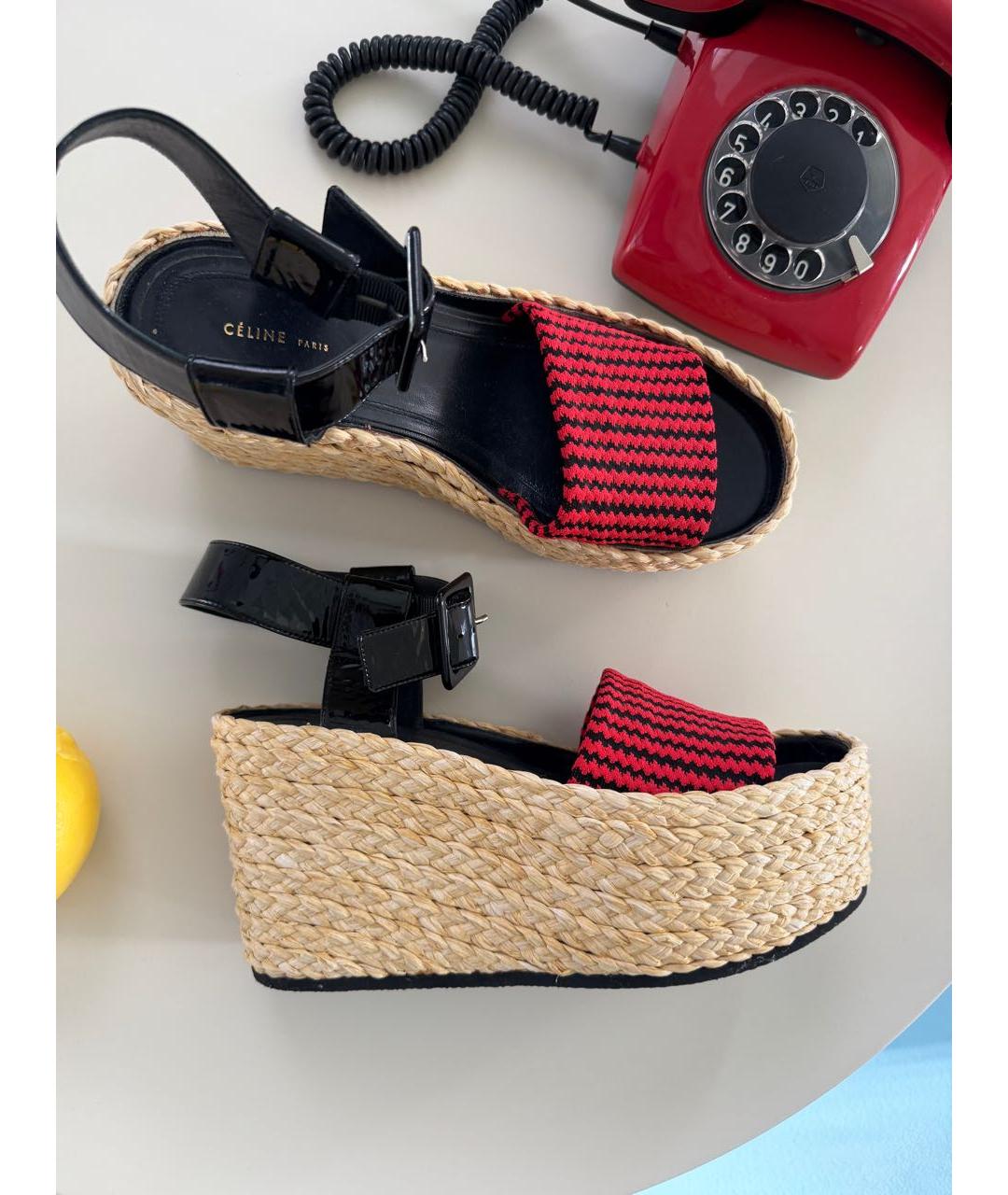 CELINE Красные босоножки из экзотической кожи, фото 4