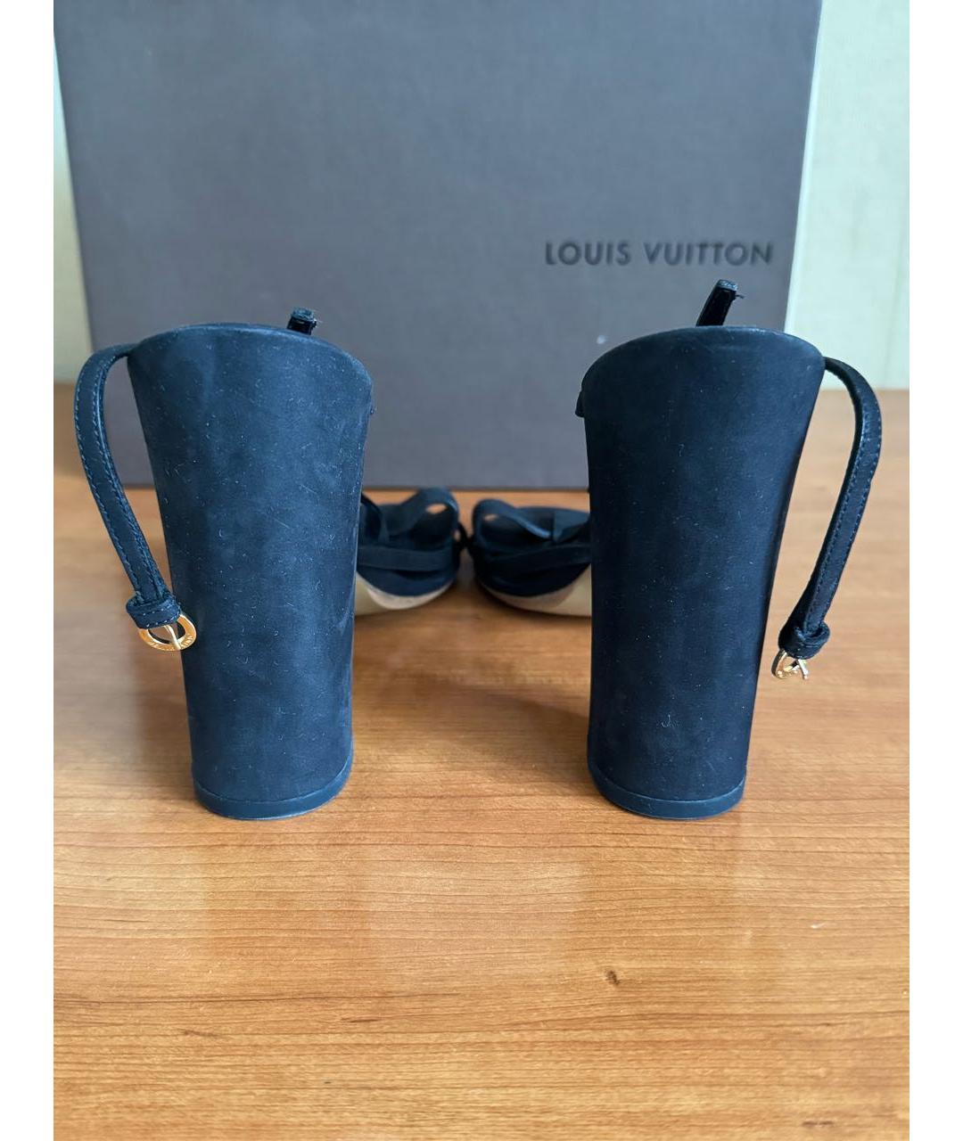 LOUIS VUITTON Черные замшевые босоножки, фото 4