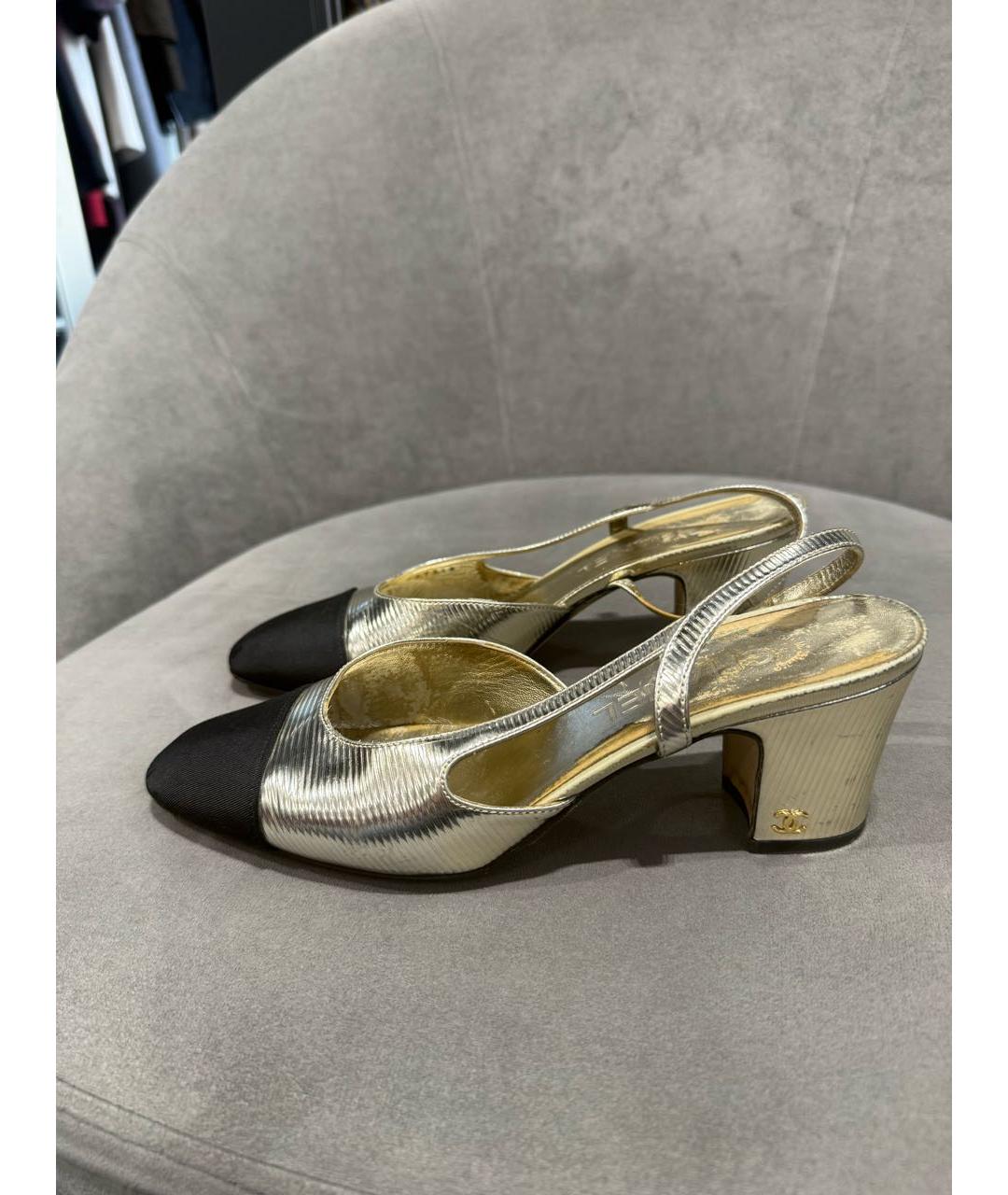 CHANEL Золотые кожаные туфли, фото 6