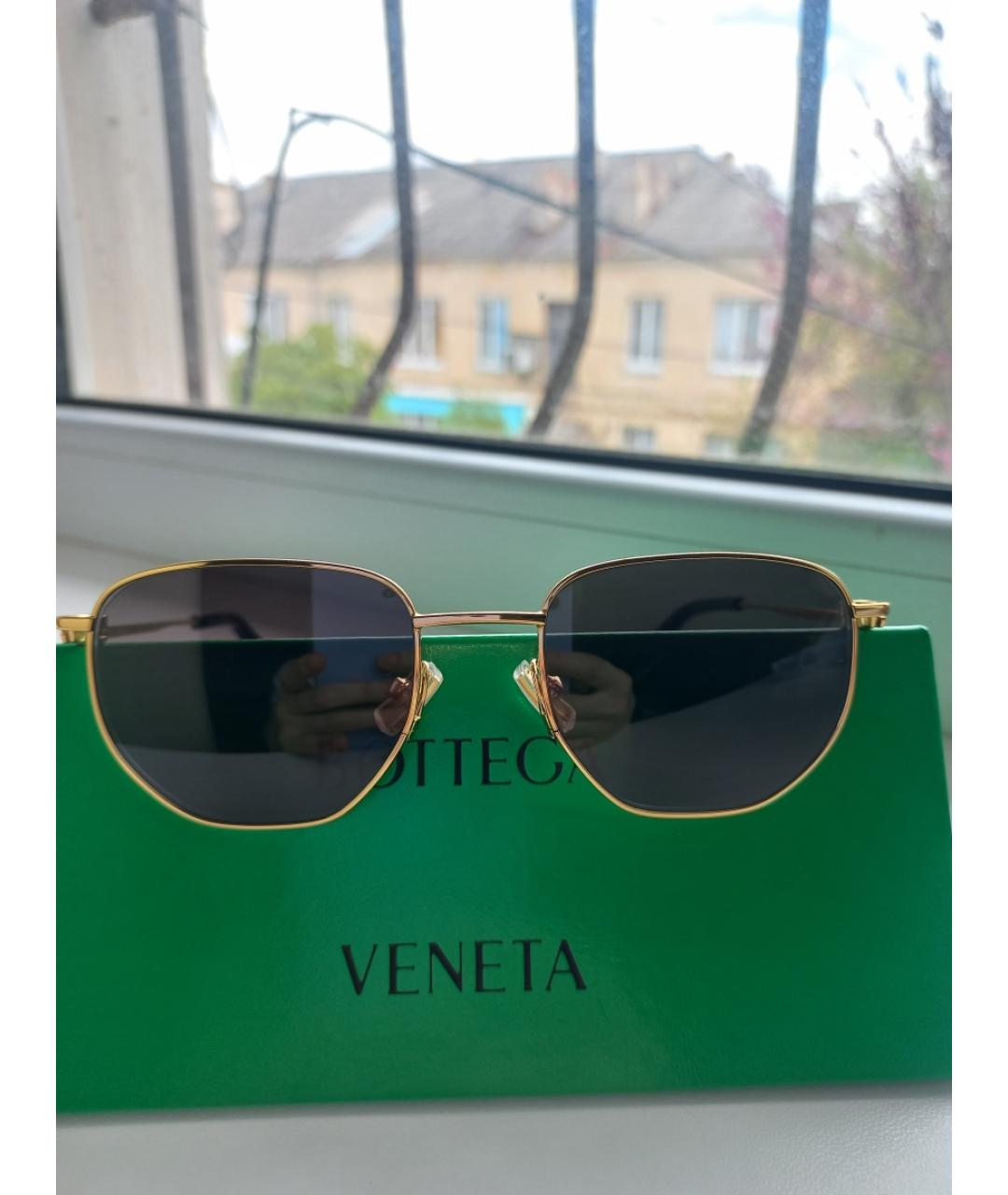 BOTTEGA VENETA Золотые металлические солнцезащитные очки, фото 7
