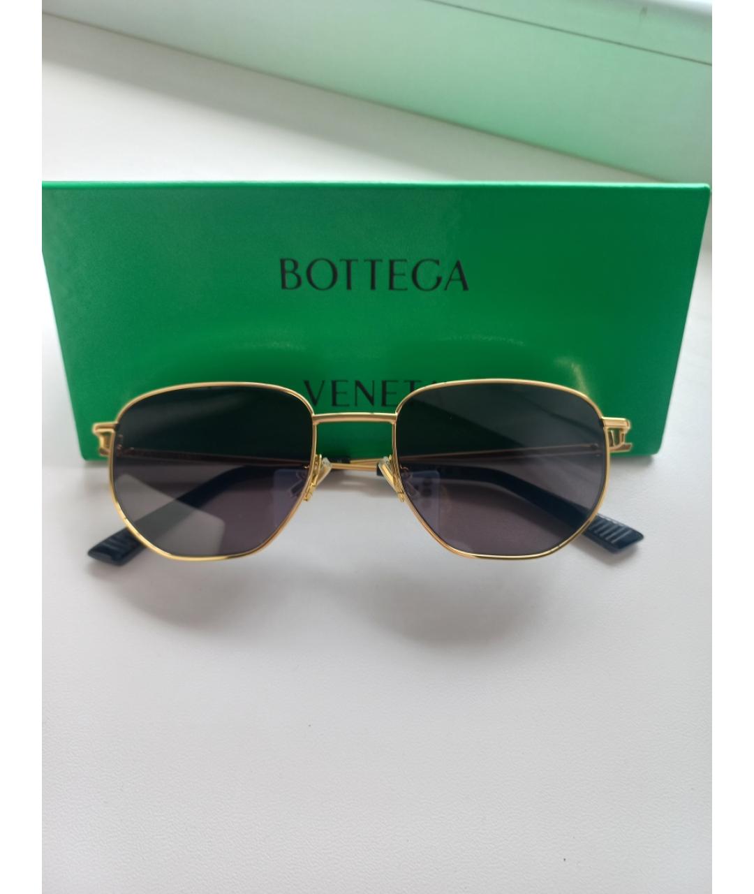BOTTEGA VENETA Золотые металлические солнцезащитные очки, фото 2