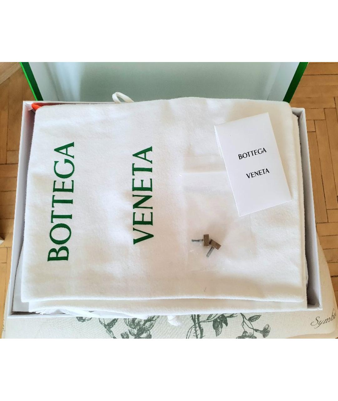 BOTTEGA VENETA Белые кожаные босоножки, фото 8