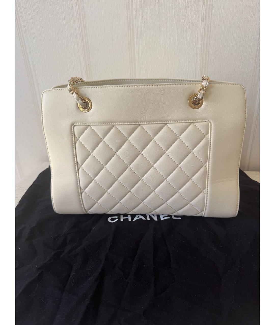 CHANEL Белая кожаная сумка тоут, фото 2