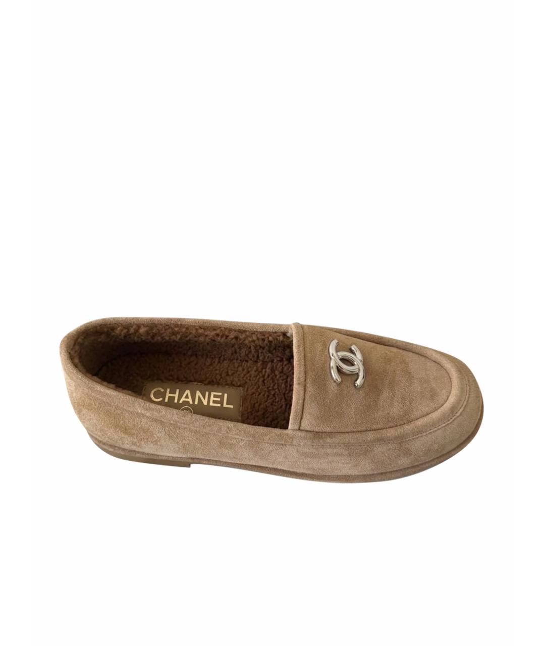CHANEL Бежевые замшевые лоферы, фото 1