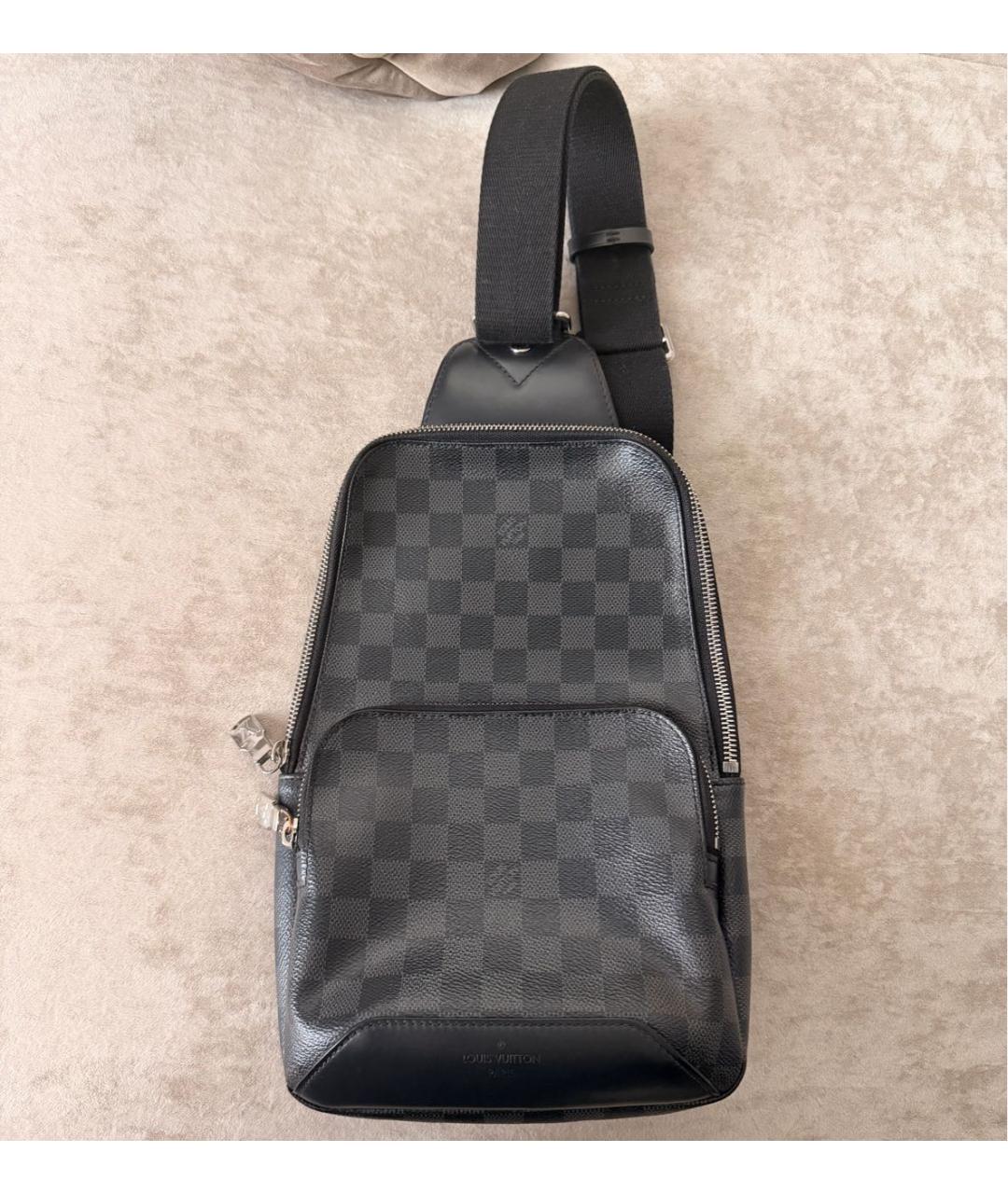 LOUIS VUITTON Антрацитовая кожаная барсетка, фото 2