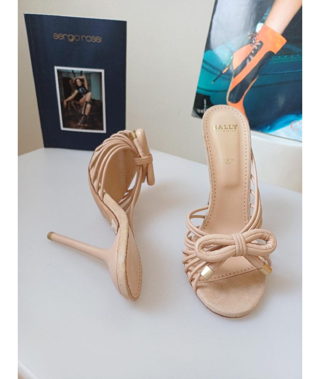 BALLY Бежевые кожаные сабо, фото 5