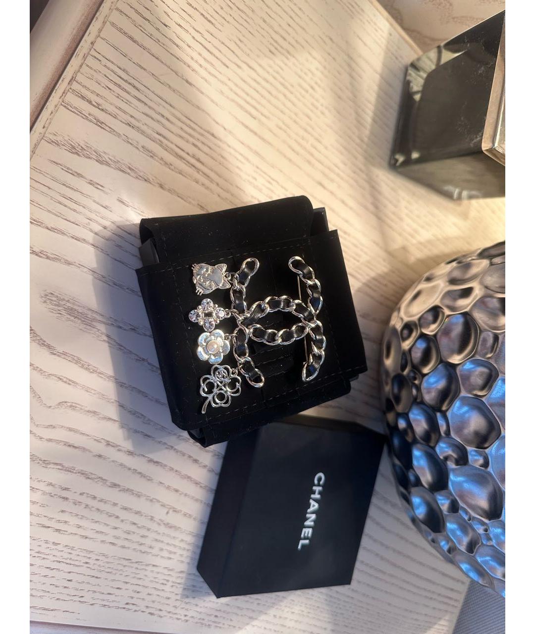CHANEL Антрацитовая металлическая булавка / брошь, фото 5