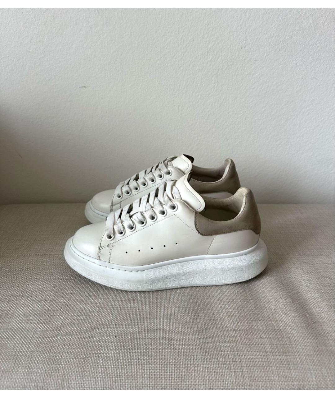ALEXANDER MCQUEEN Белые кожаные кеды, фото 4