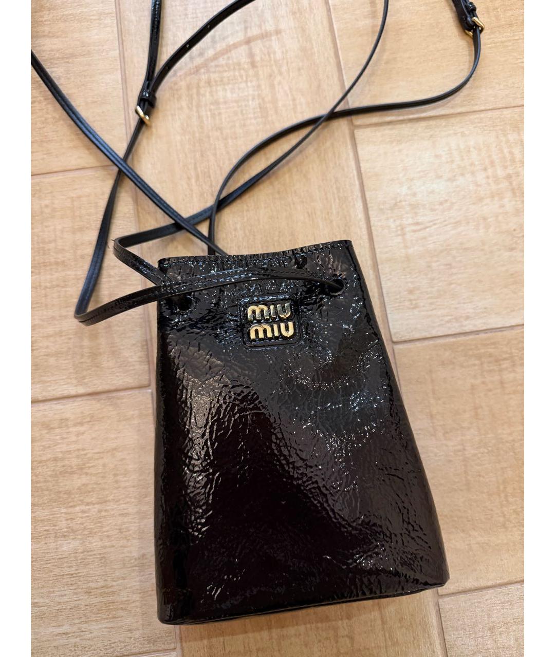 MIU MIU Черная сумка через плечо из лакированной кожи, фото 7