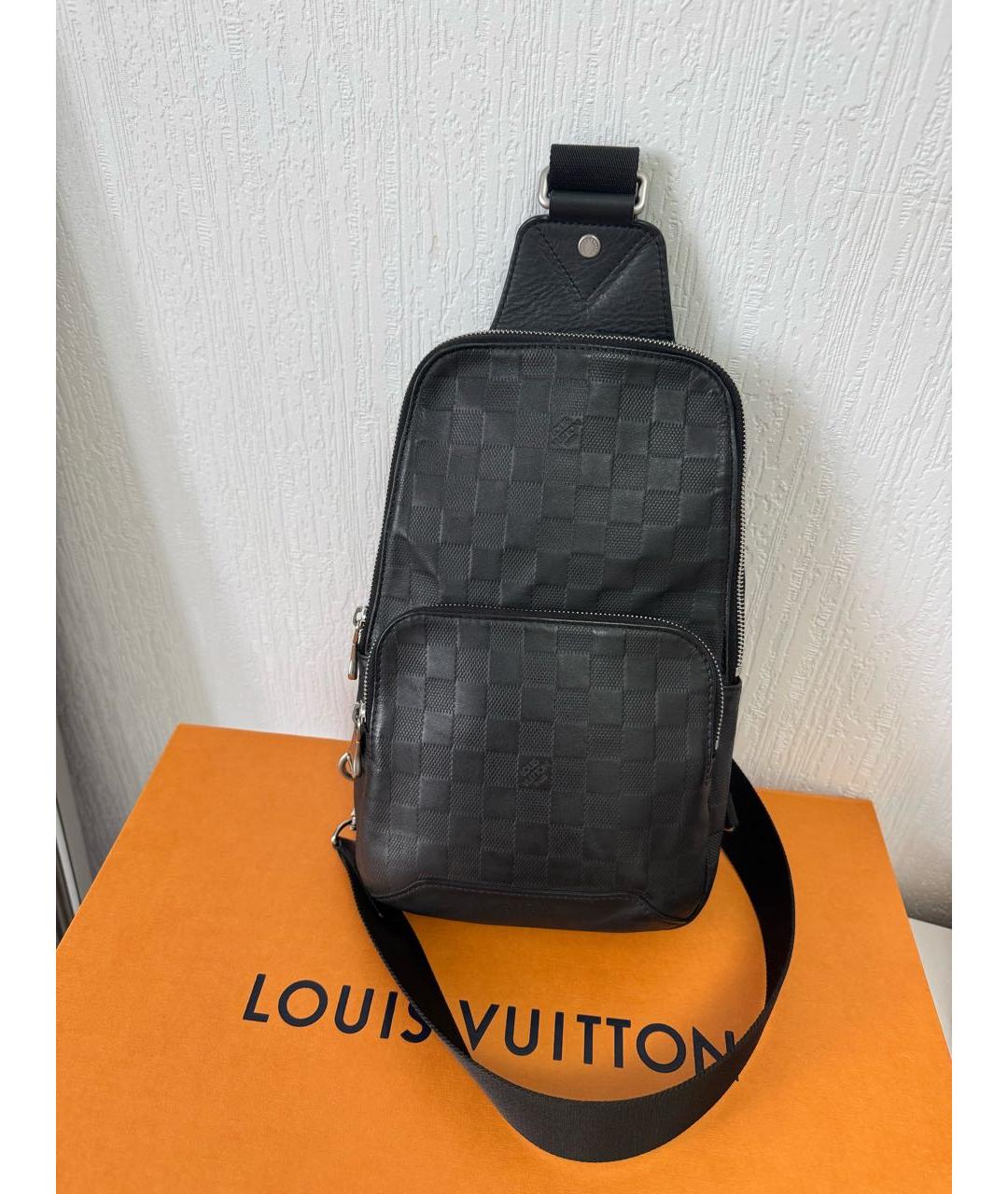 LOUIS VUITTON Черная кожаная сумка на плечо, фото 4