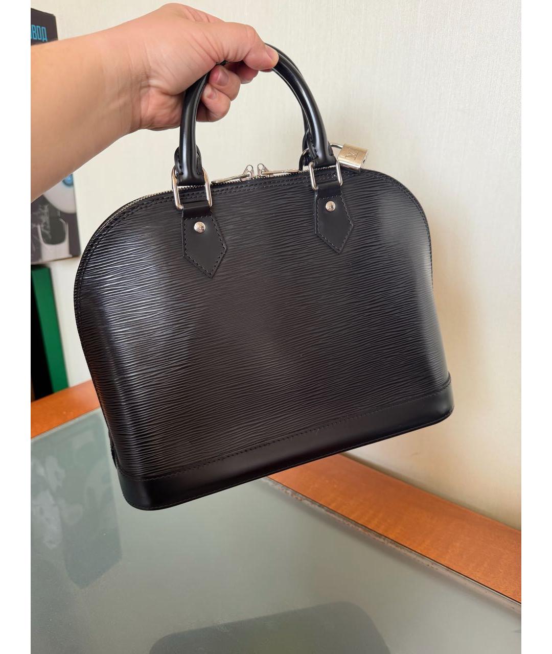 LOUIS VUITTON Черная кожаная сумка с короткими ручками, фото 4