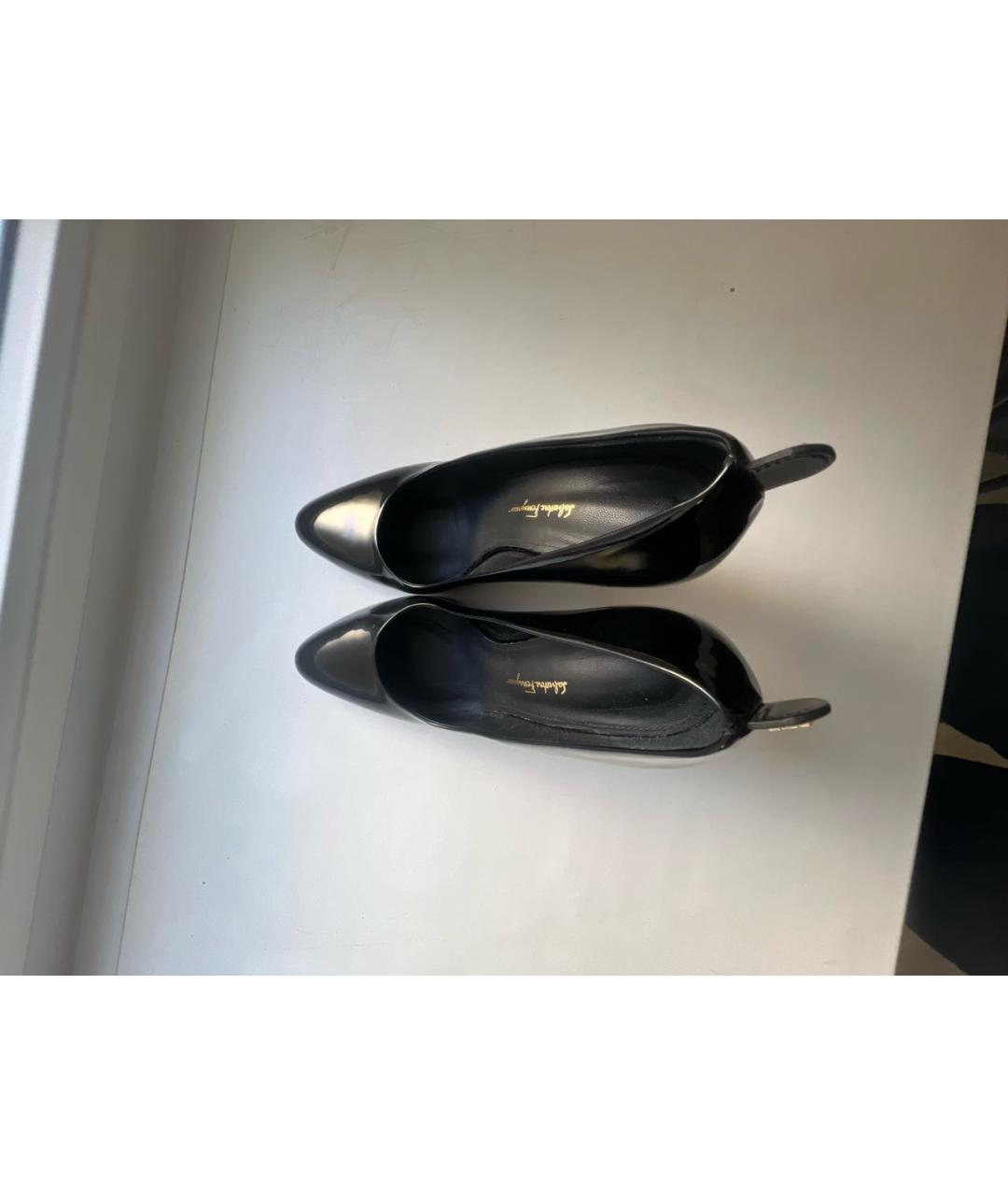 FERRAGAMO Черные туфли из лакированной кожи, фото 3