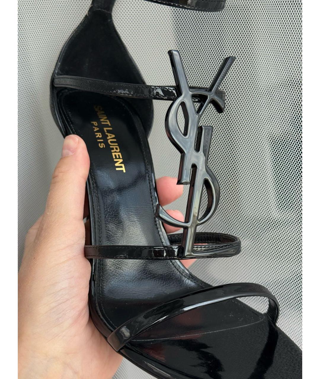 SAINT LAURENT Черные босоножки из лакированной кожи, фото 3