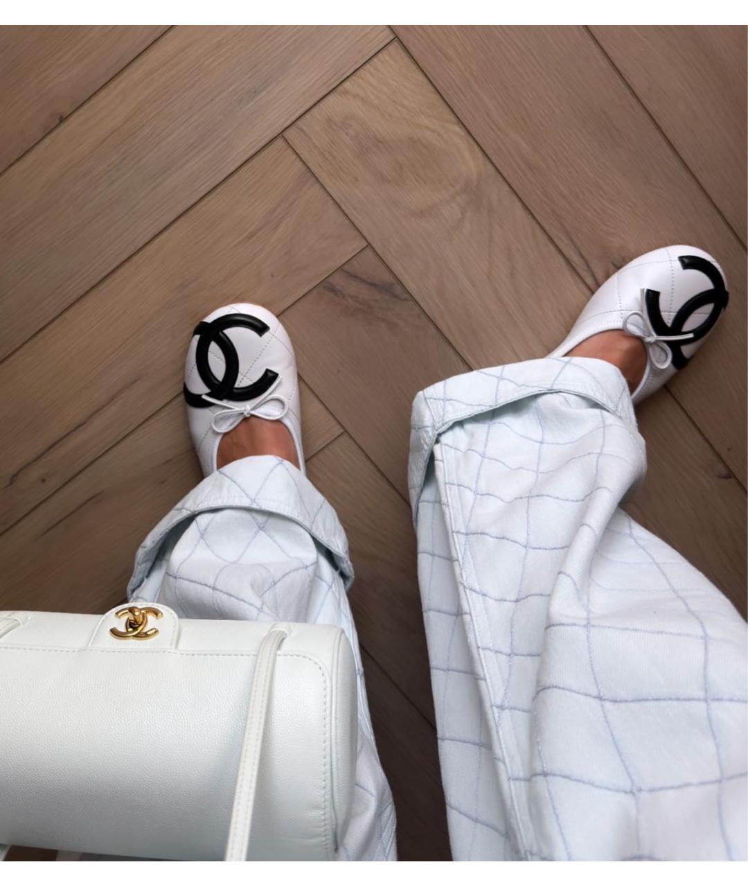 CHANEL Белые кожаные балетки, фото 3