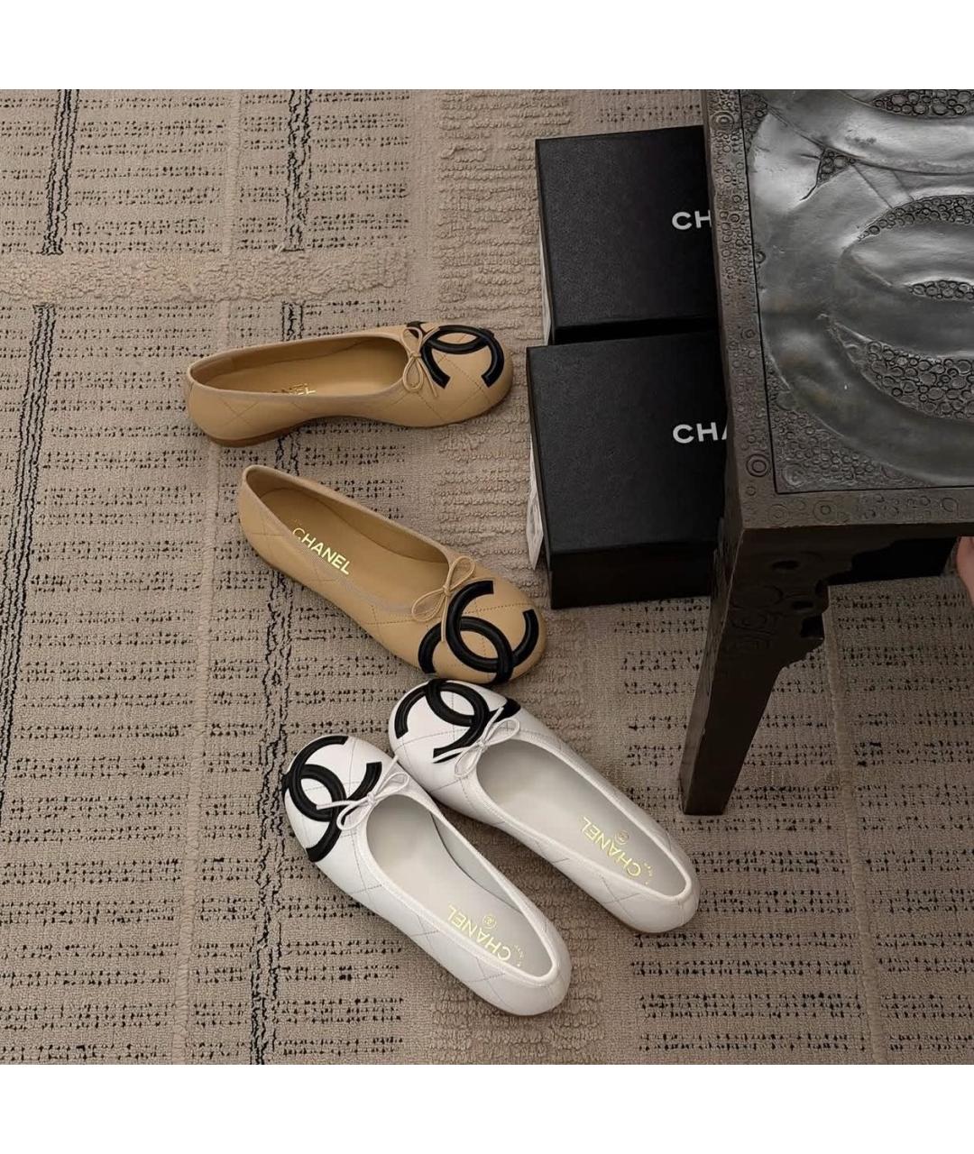 CHANEL Белые кожаные балетки, фото 4