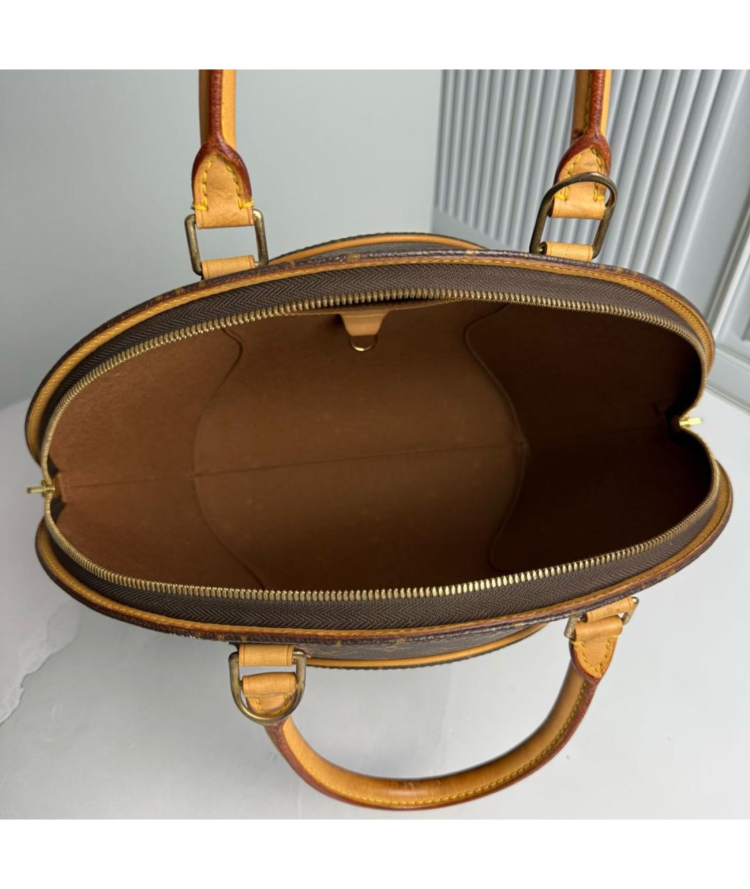 LOUIS VUITTON Коричневая сумка с короткими ручками из искусственной кожи, фото 8